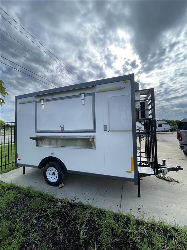 Food Trailer #T-001